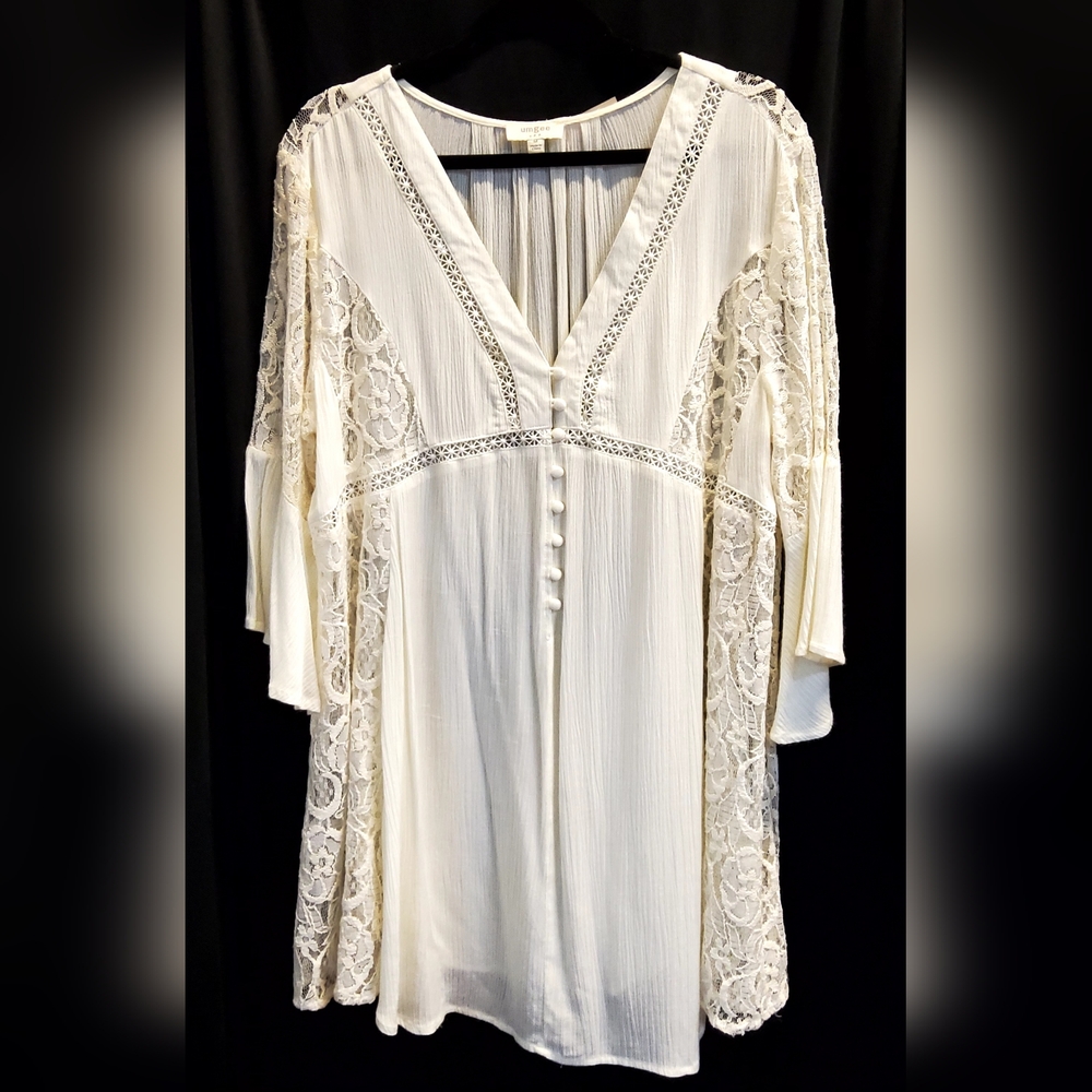 Umgee cream crinkle, ruffled sleeve, lace sided v neck dress